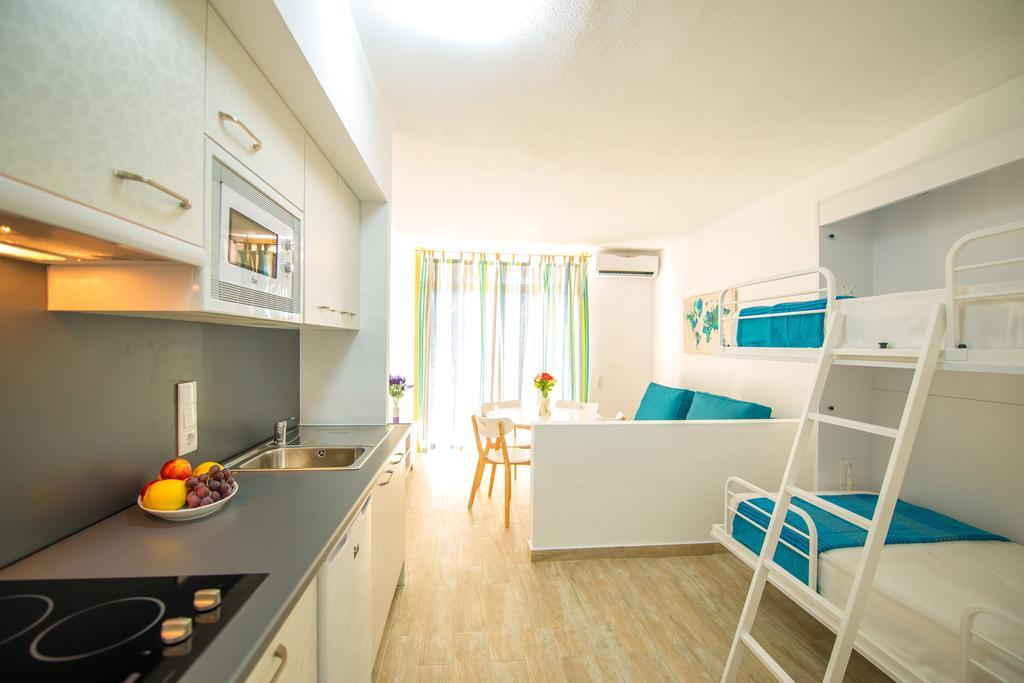 Ona Internacional Apartments Cambrils Room photo