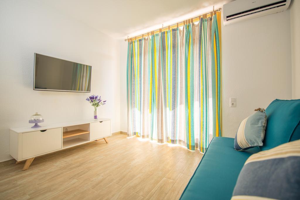 Ona Internacional Apartments Cambrils Room photo